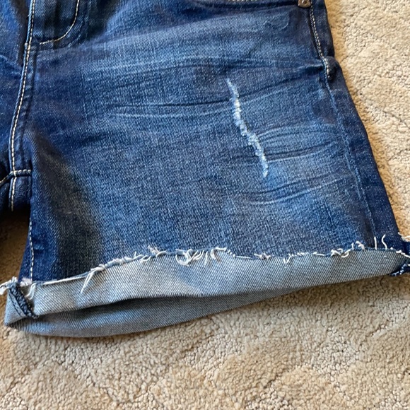 KUT Jean shorts - Picture 3 of 4